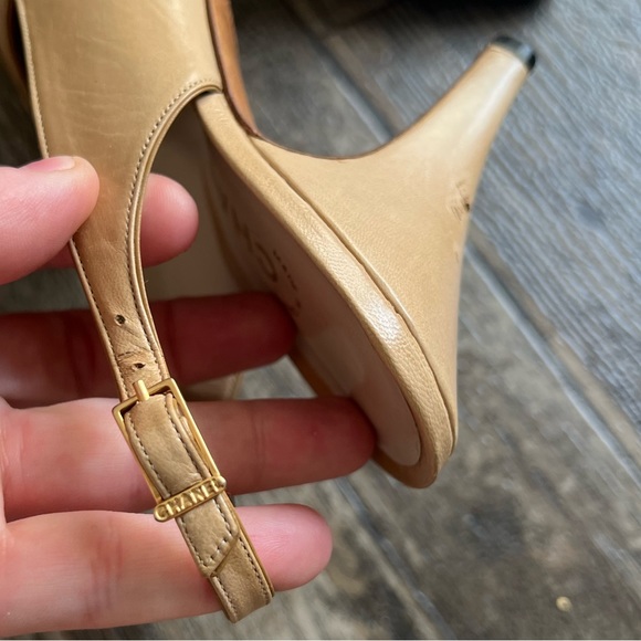 Vintage Chanel Gold Cap Toe Heels - Picture 3 of 6
